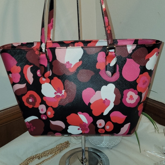 Kate spade Floral - Picture 2 of 6